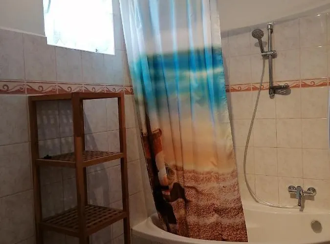 Appartement Anna Vendeghaz *