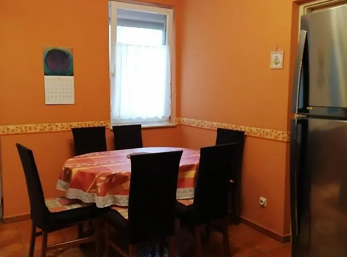 Anna Vendeghaz Appartement *
